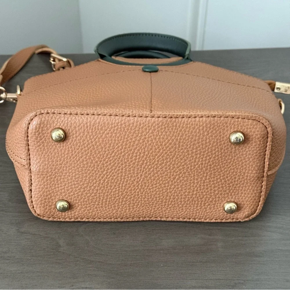 Mellow World Tan and Green Women's Handbag